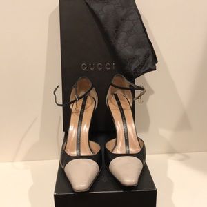 Authentic GUCCI two toned pumps, size 7.5